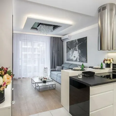 Crystal Luxury Apartments Rakowicka 22H-2