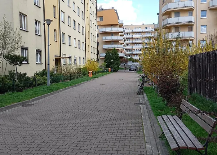 Radzikowskiego 100B